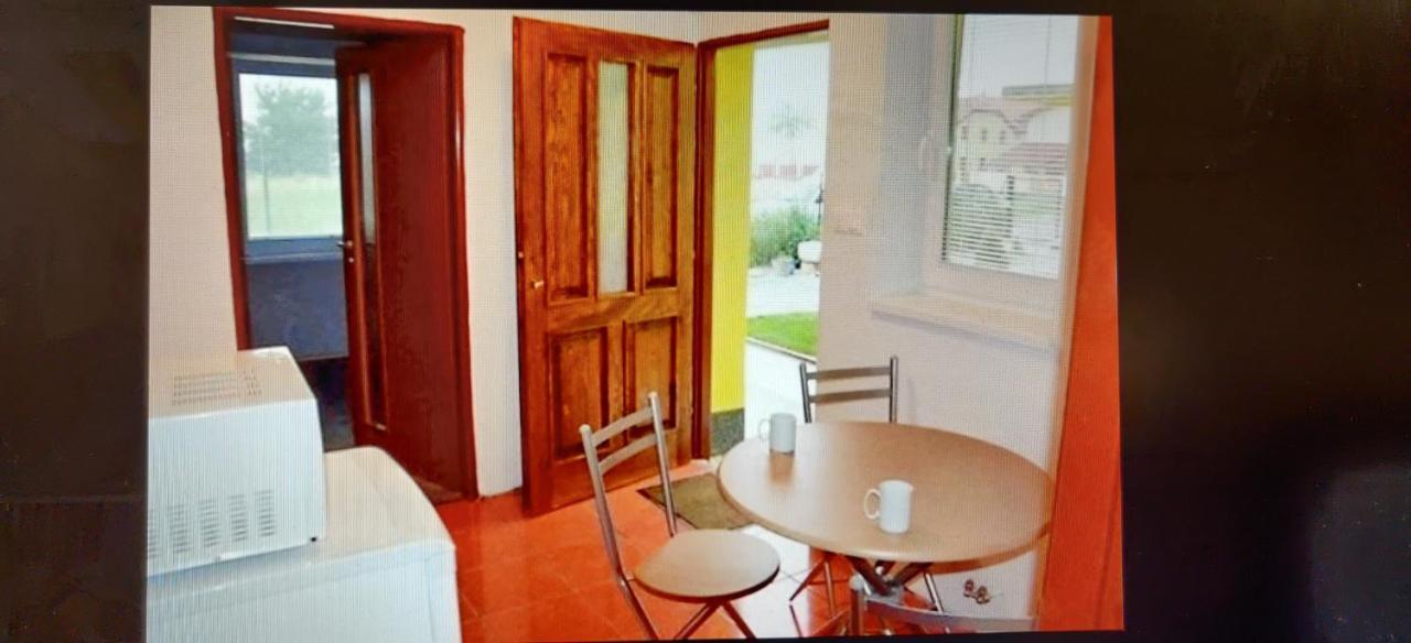Apartmany Elba Veľký Meder エクステリア 写真